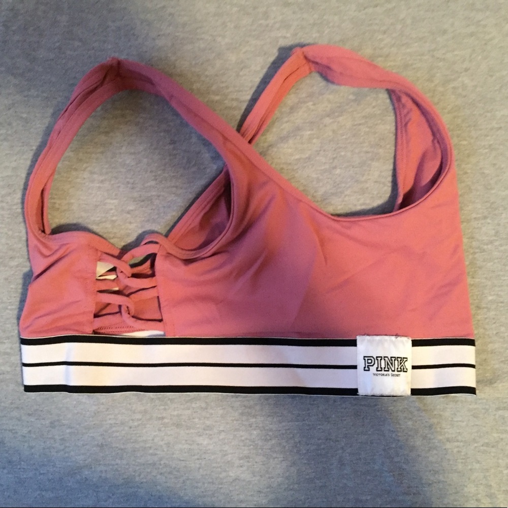 VS pink sports bra